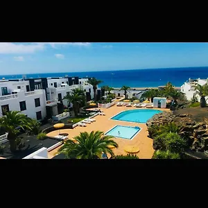 https://caleton-hercules.in-canary-islands.com